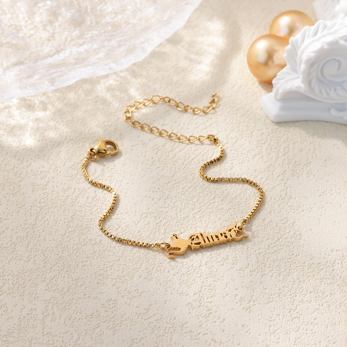 Custom Name Bracelet For Women - Personalized Name Box recension och pris