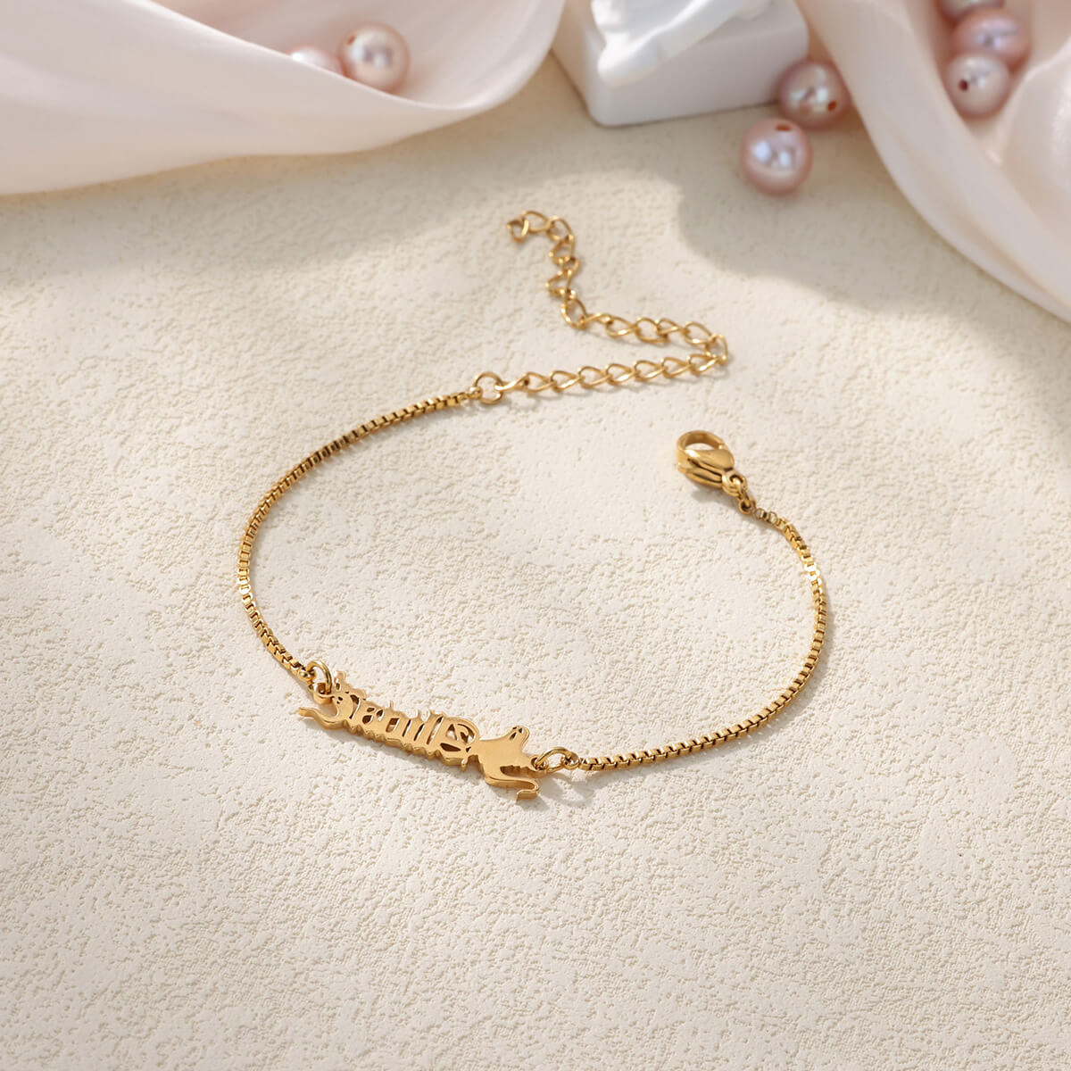 Custom Name Bracelet For Women - Personalized Name Box recension och pris
