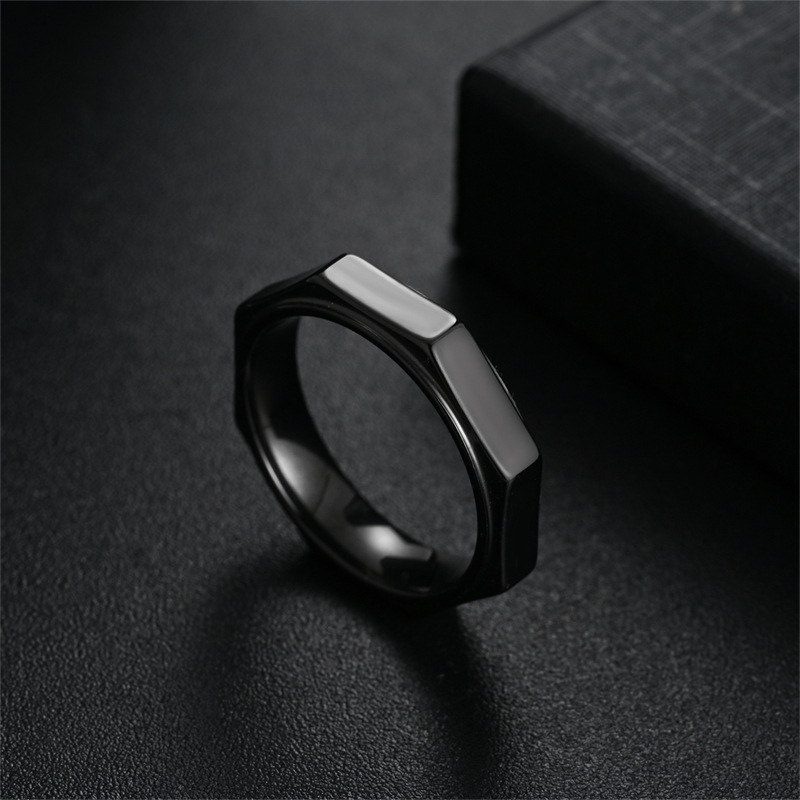 5MM Fashion Hexagon Titanium S - Initial Ring Custom recension och pris